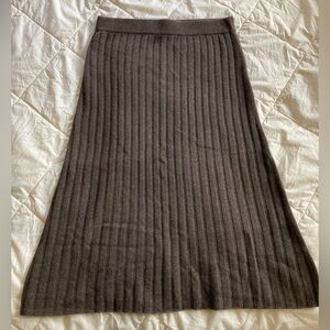 Quince 100% Cashmere Ribbed Skirt